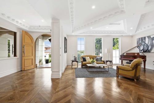 38 Milloo Cres Mt Waverley 004